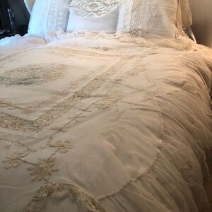Victorian queen size Lace bed cover